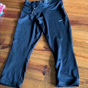Nike Dri-Fit Crop Leggings